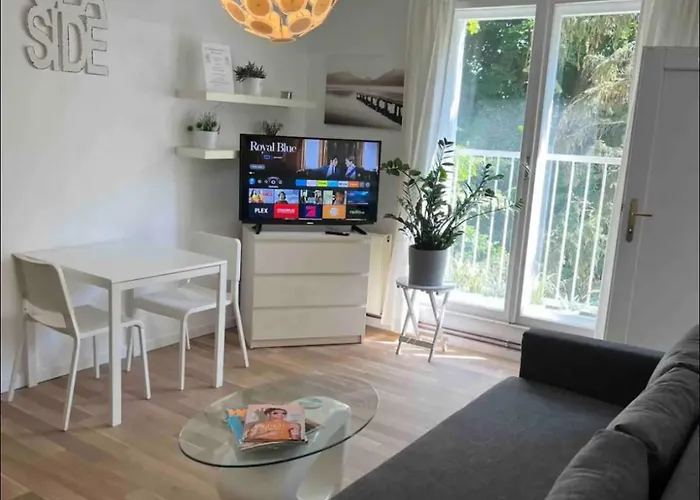Charming Schoenbrunn Apartment *